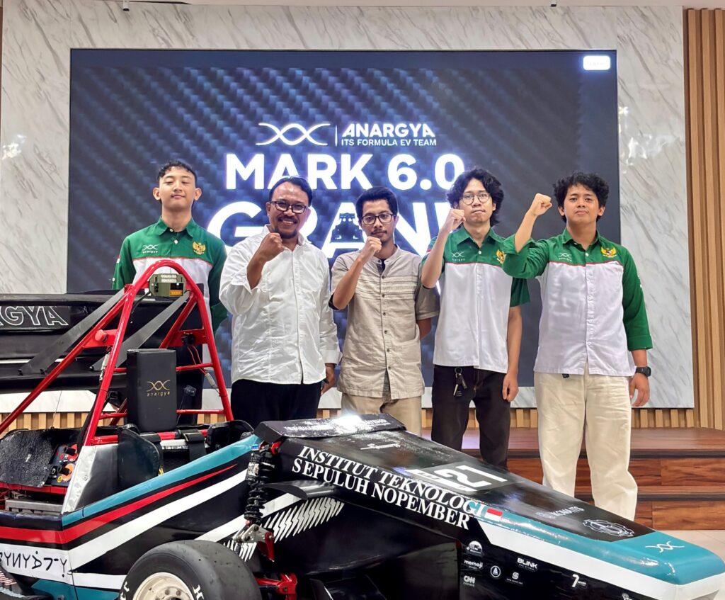 Tim Anargya ITS Resmi Meluncurkan Anargya Formula EV Mark 6.0!